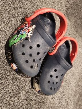 Kids Avengers Light Up CROCS size 6